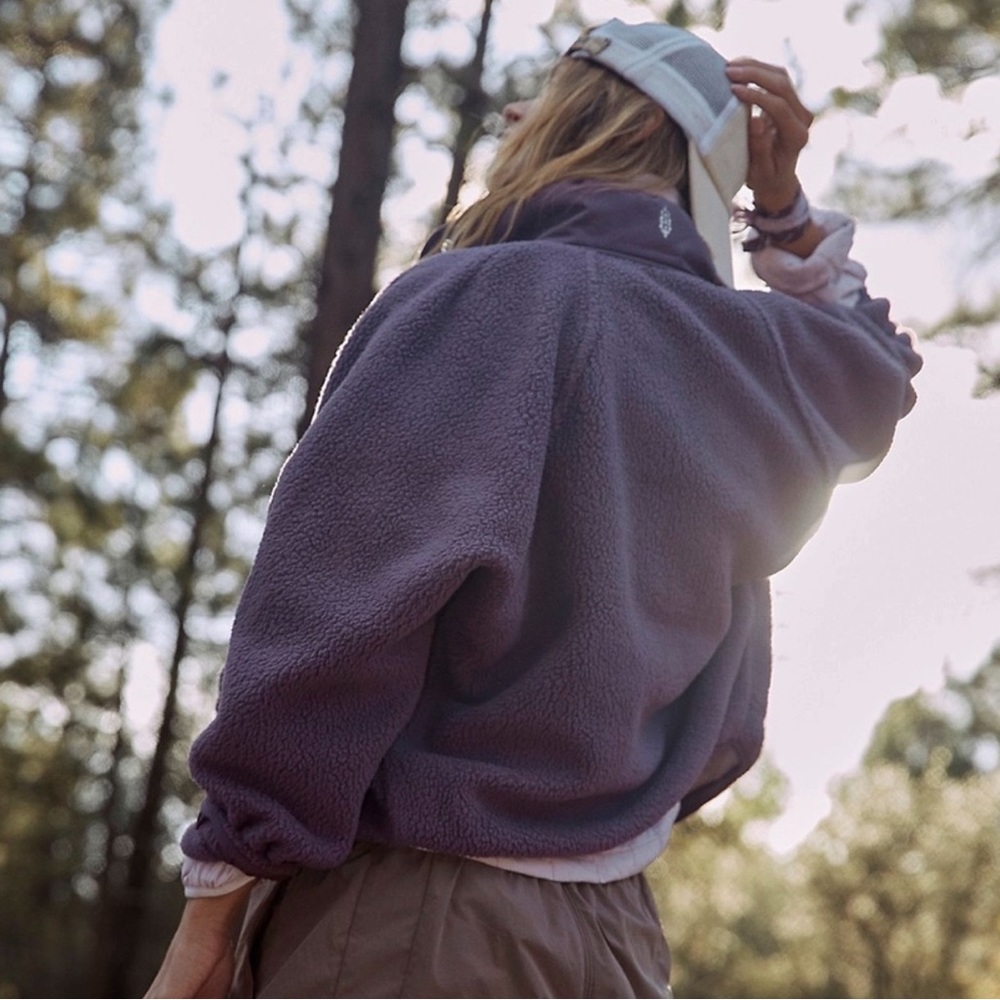 Free People Movement Hit The Slopes Jacket XS BNWT SO in the color Blackberry 💜 - Picture 3 of 8
